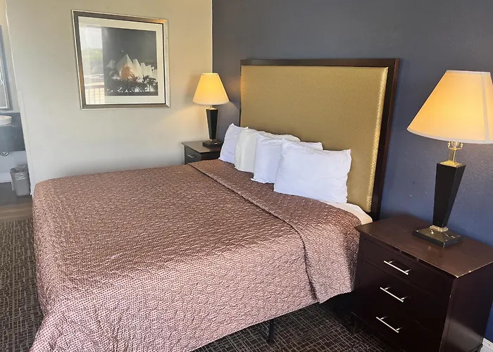 University Inn Winston
